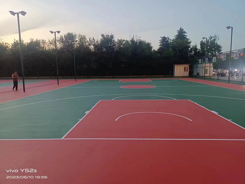 南阳西峡县时代广场4毫米厚硅pu篮球场项目