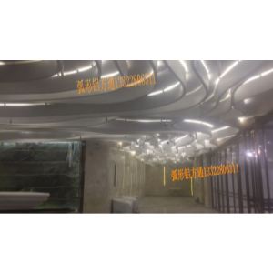 高精工艺弯弧形铝格栅木纹铝方通广州番禺定点技术厂家