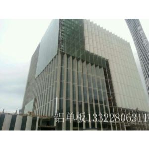 广州市广京建材_铝窗花厂家_双曲铝单板_弧形铝方通材料价格